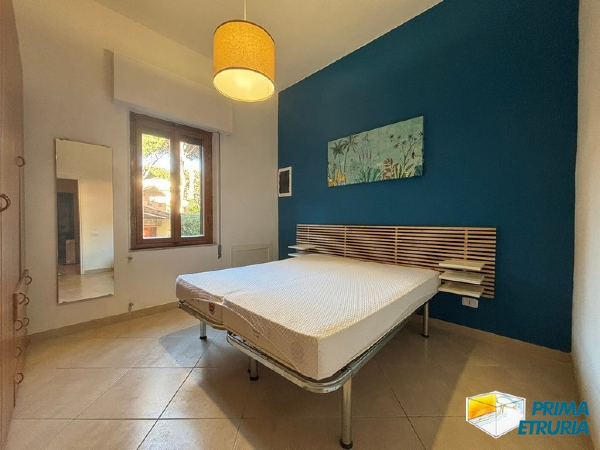 TRE CAMERE CON GIARDINO VIA MONTECRISTO - ZONA ROSMARINA -
