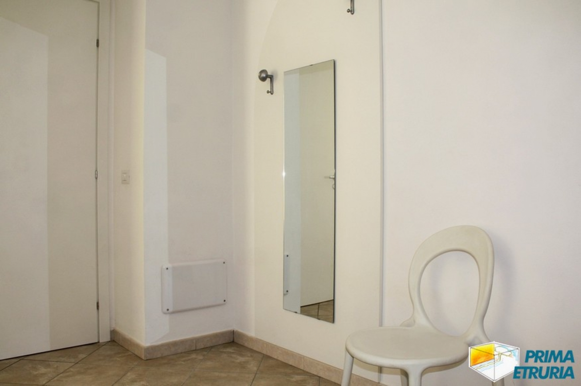 VENDESI BILOCALE VIA SILVIO PELLICO - ZONA CENTRO -
