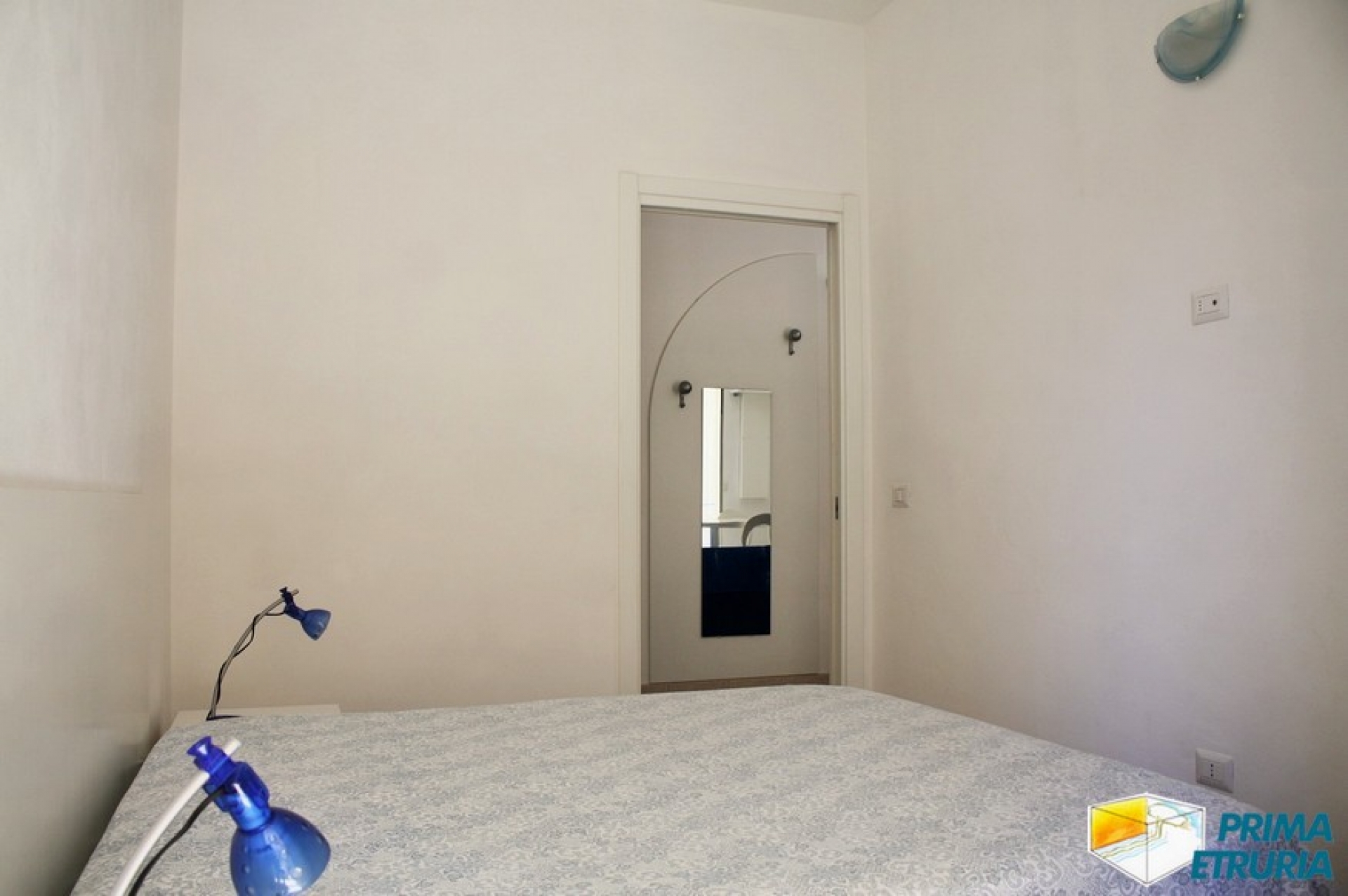 VENDESI BILOCALE VIA SILVIO PELLICO - ZONA CENTRO -