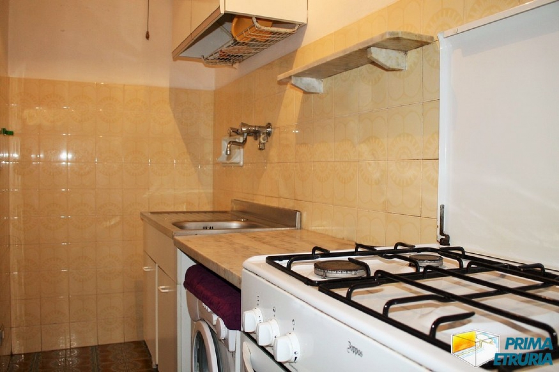 VENDESI TRILOCALE CON GIARDINO - ZONA ROSMARINA -